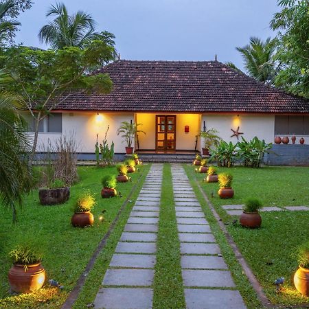Baymaas Lake House Kochi Exteriér fotografie
